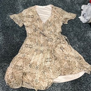 Adorable mini dress!